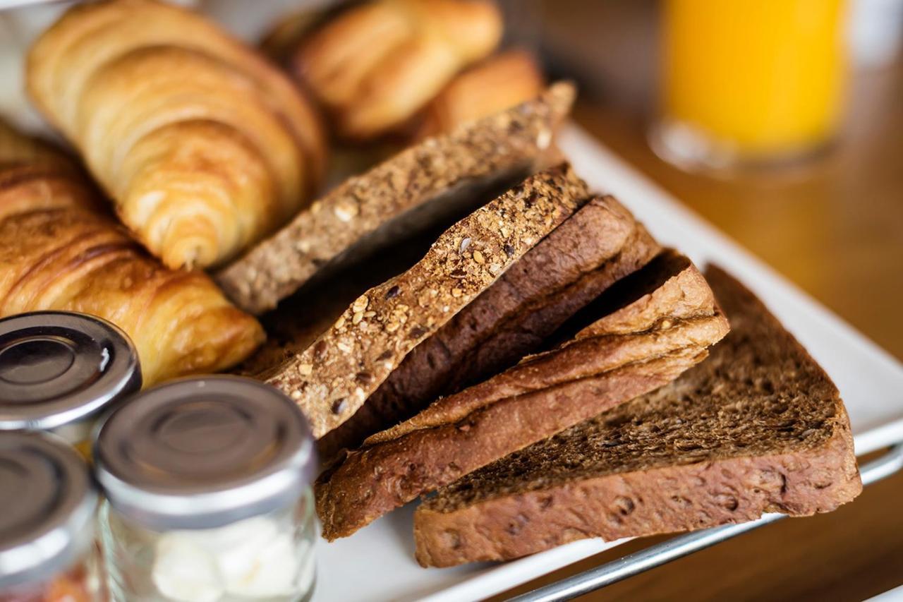 Bnb Pastel -B&B Breakfast Included- Dilsen Stokkem Bagian luar foto